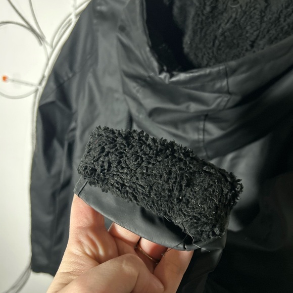 Urban Republic Sherpa Line Rain Coat with Hood and Pockets, Women’s Small - Picture 9 of 9